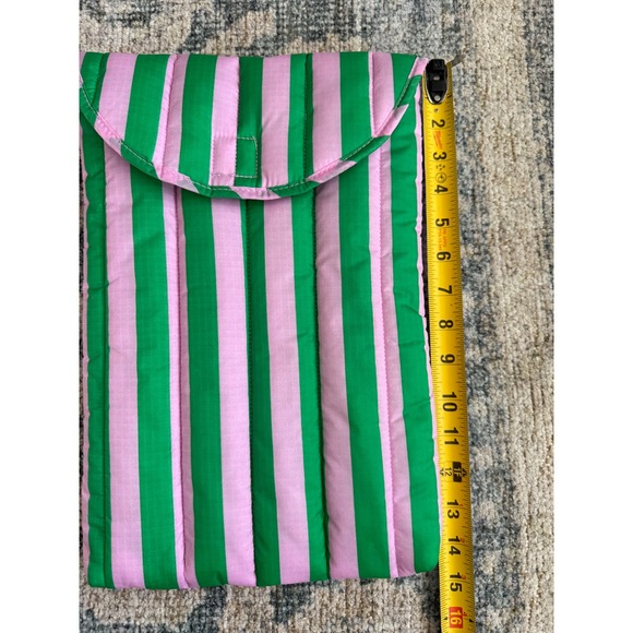 Baggu Puffy Laptop Sleeve - Pink Green Awning Stripe Pristine Condition - Picture 4 of 5